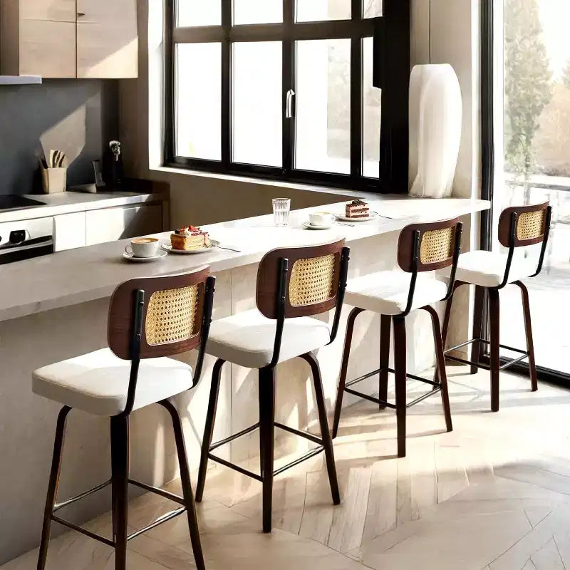 Sgabello da bar moderno con seduta in similpelle e gambe in legno massello – Altezza da bancone 26"
